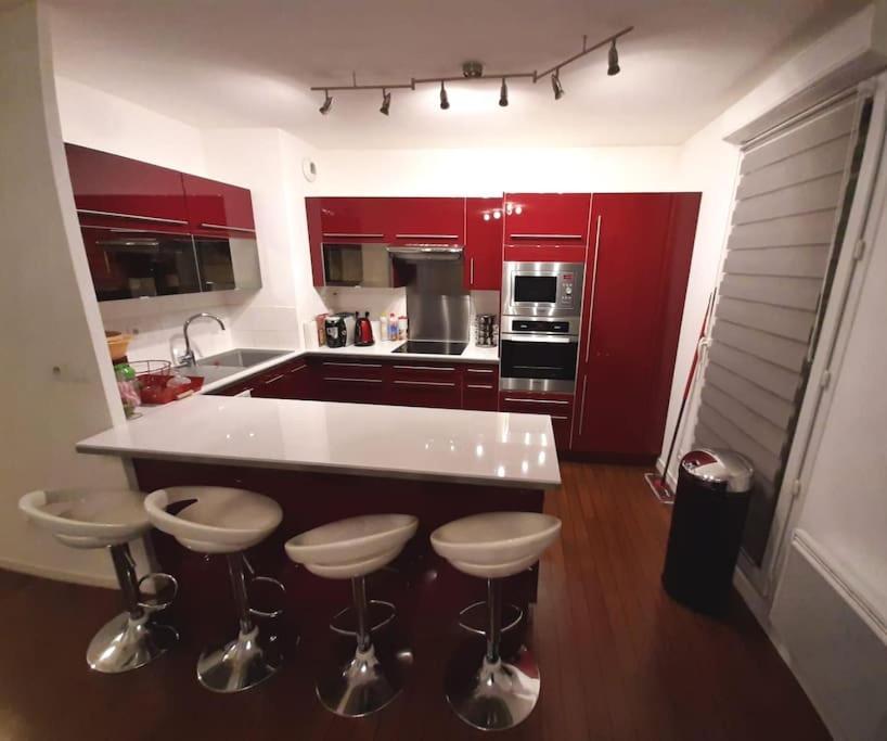 Joli Appartement Avec Jardin Et 2 Parkings Prives Argenteuil Εξωτερικό φωτογραφία