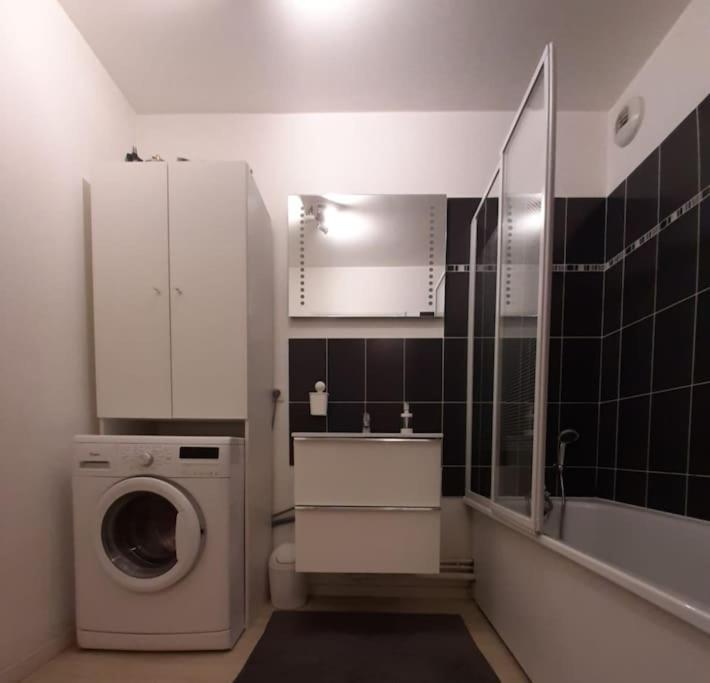 Joli Appartement Avec Jardin Et 2 Parkings Prives Argenteuil Εξωτερικό φωτογραφία