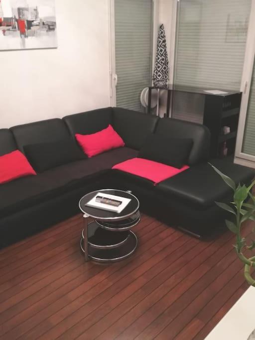 Joli Appartement Avec Jardin Et 2 Parkings Prives Argenteuil Εξωτερικό φωτογραφία
