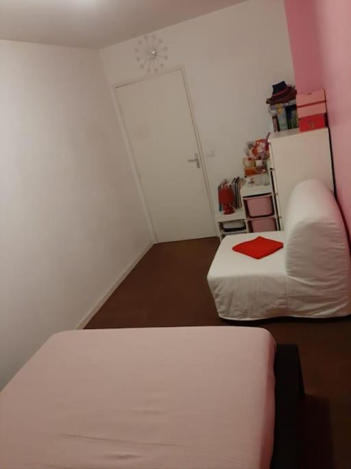 Joli Appartement Avec Jardin Et 2 Parkings Prives Argenteuil Εξωτερικό φωτογραφία